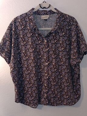Universal Thread Navy Floral Short-Sleeve Button-Up Shirt with Pink Accents